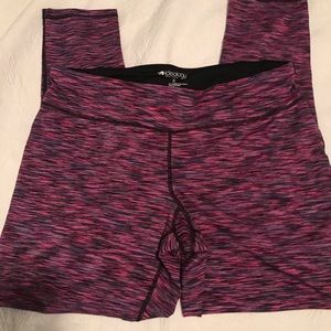 Women Ideology Athletic leggings
